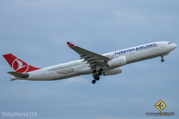 Airbus A330-343